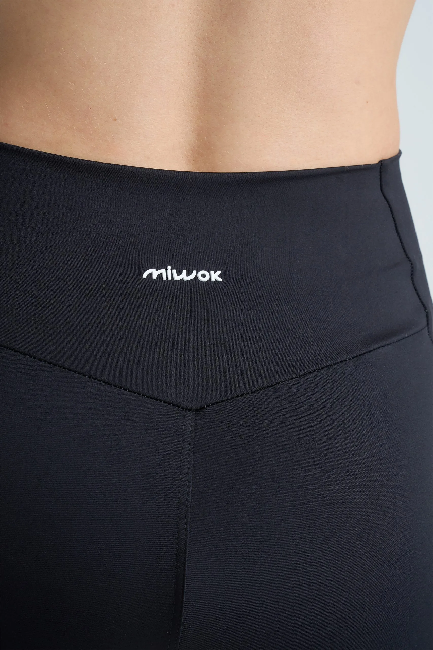 Short Nivio - Image 4